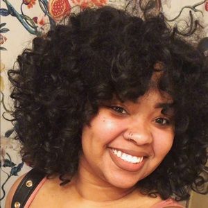 Meet your Posher, Jasmine